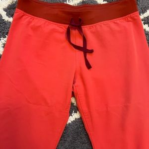 Livingston™ Basic Scrub Pants. Size Medium Petite. Limited Edition Color Coral